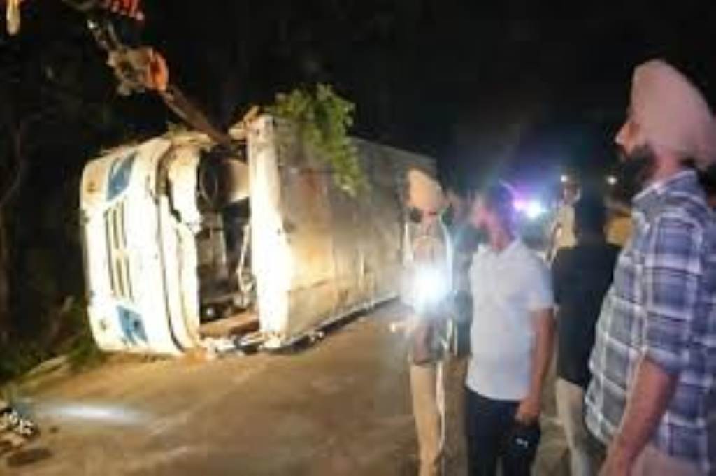 Bassi Pathana bus accident 9 people died so far Elderly woman succumbs to her injuries during treatment